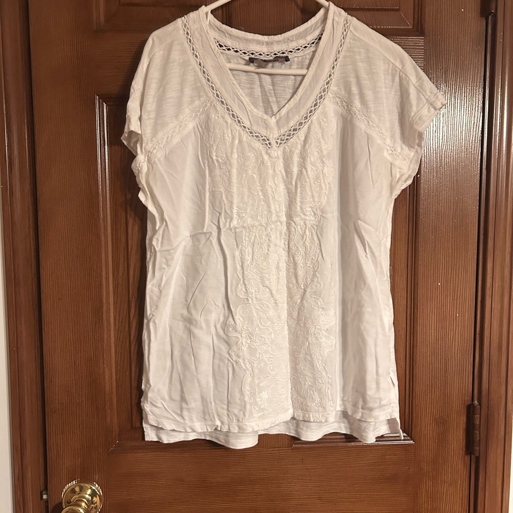 Gloria Vanderbilt Cream Cap Sleeve Pleated Blouse